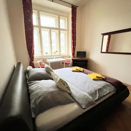 View / Couple / Near Wenceslas Square Apartamento Praga